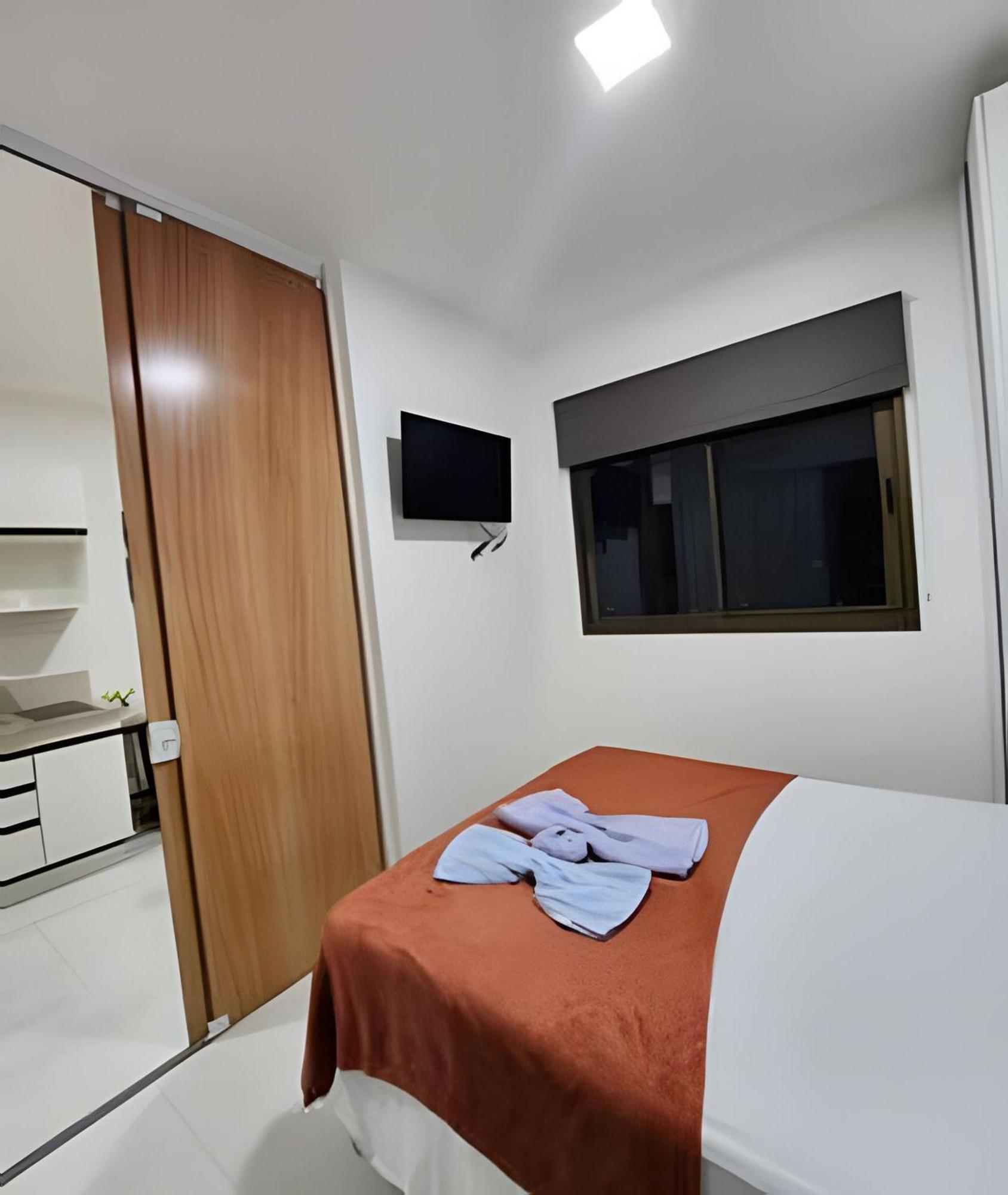 Apartamento Espacoso 1/4 Caminho Arvores *